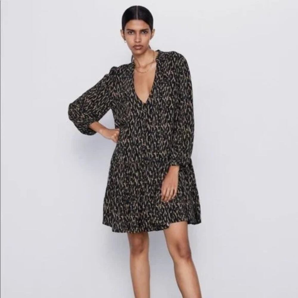 Zara "The Claris" Leopard Print Button Front Ruff… - image 3